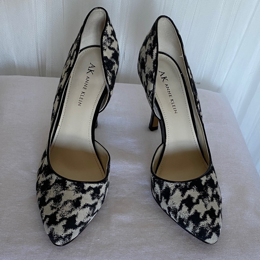 Anne Klein Houndstooth Black and Cream Heels